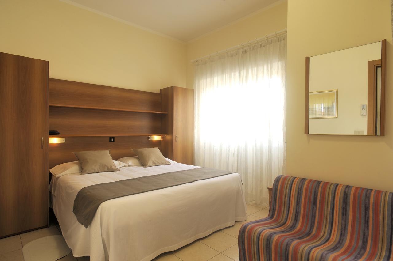 Anita Hotel 2*